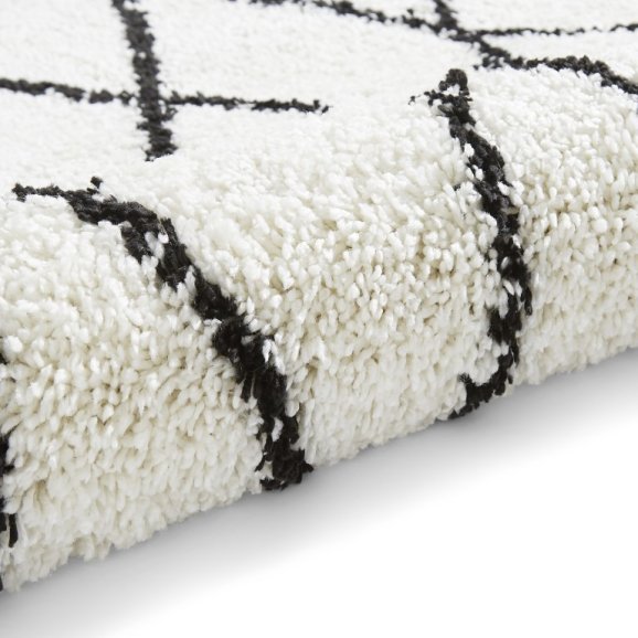 Boho 8280 Modern Shaggy Moroccan Rug White/Black